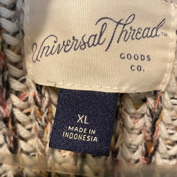 Universal Thread Beige and Brown Chunky Sweater - Picture 2 of 6